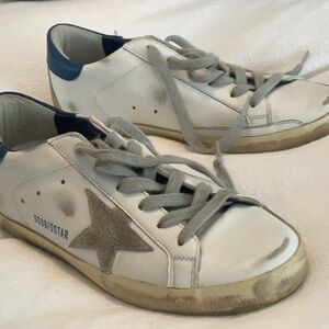 Golden goose shoes that have never been used but no box
